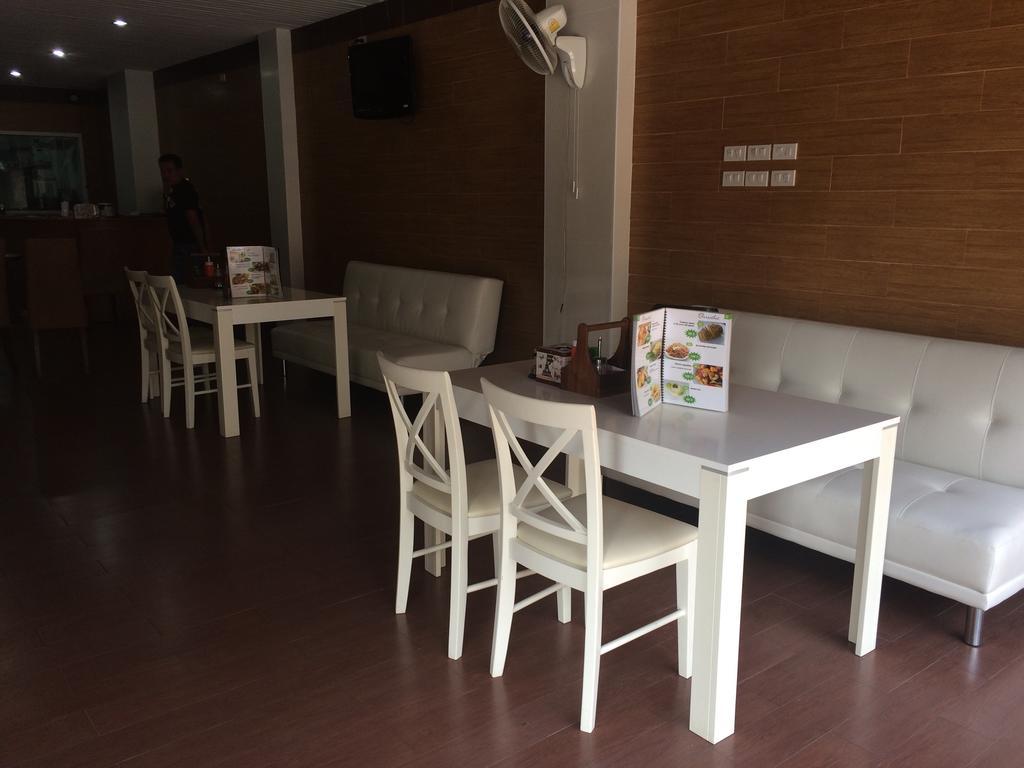 Dacha Beach Pattaya Exterior photo